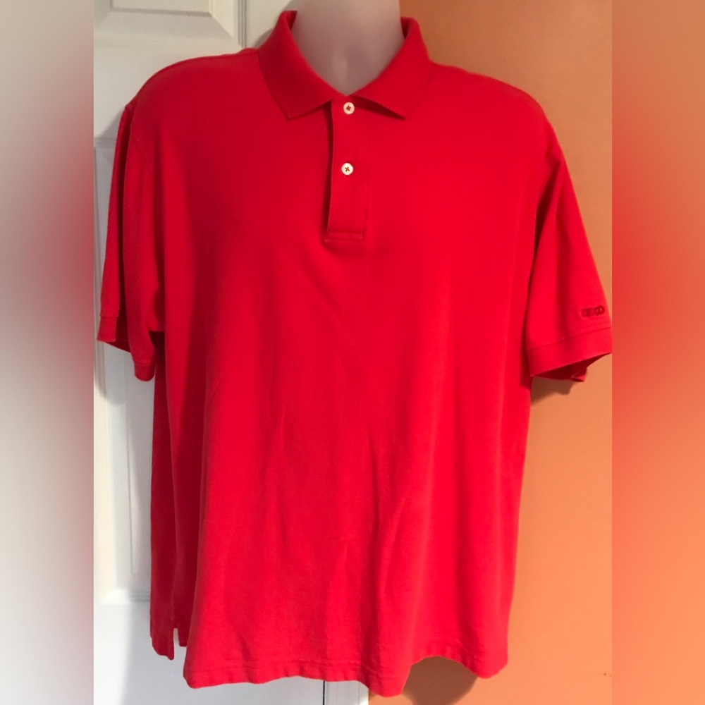 🌱🌱🌱Men’s Red Polo Shirt by IZOD, size L